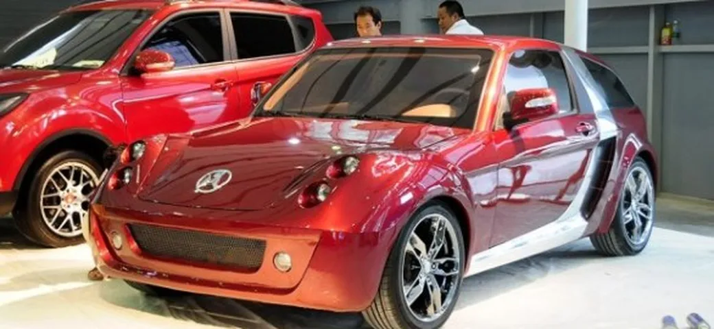 Yema Auto M72 Hybrid Sports Coupe: la Smart Coupè cinese