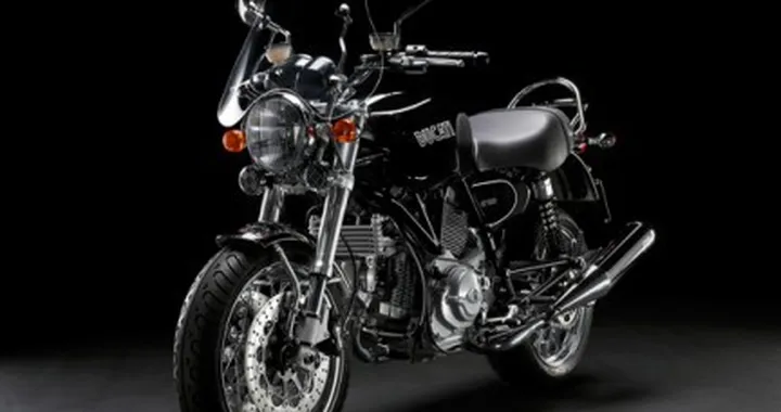 Intermot 2008: Ducati svela la GT 1000 Touring e regala sicurezza
