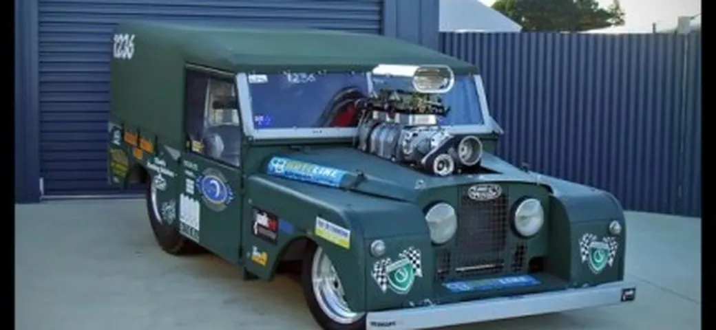 La fiera dell'impossibile: Land Rover Defender Dragster