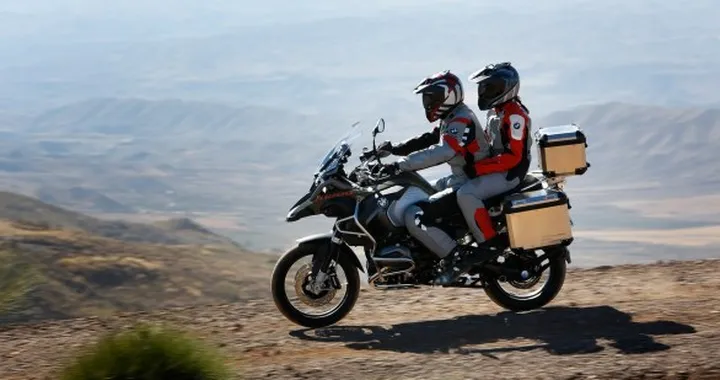 Mercato: bene moto e scooter a febbraio (+10.2%). Male i 50cc