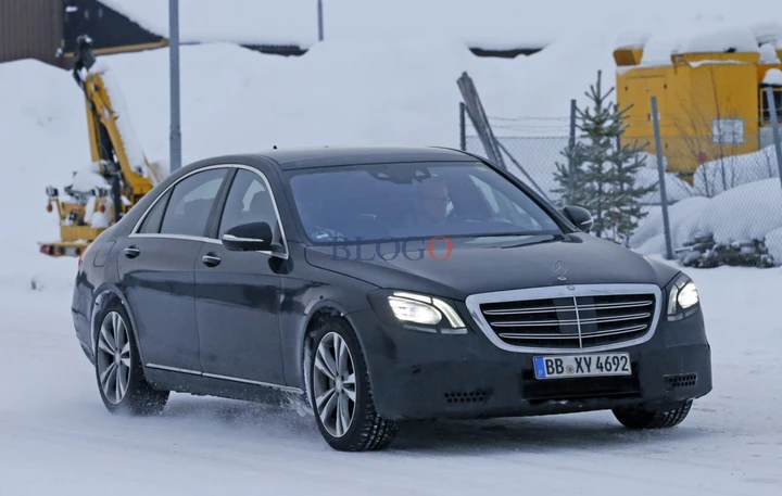 Mercedes Classe S facelift: foto spia sulla neve