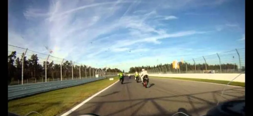 Incidente incredibile ad Hockenheim nel Campionato Tedesco DRC /video