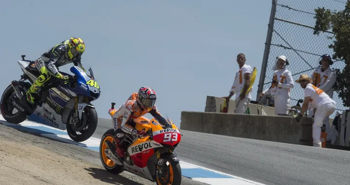 Sorpassi epici: Marquez scavalca Rossi a Laguna Seca 2013 [Video]