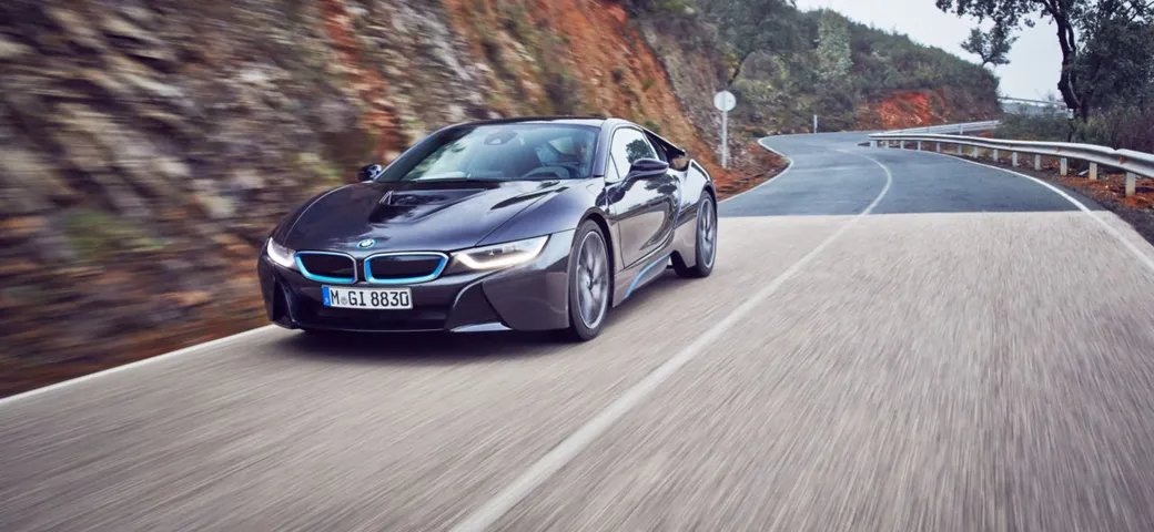 BMW i8: la supercar ibrida in video