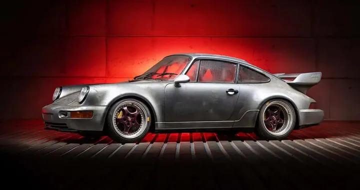 Porsche 911 Carrera RSR 3.8 Strassenversion: ritrovato un esemplare unico, all’asta per oltre 2,5 milioni