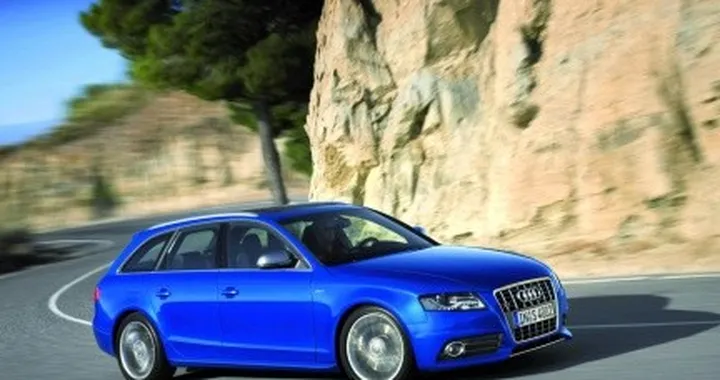 Audi S4: prove su strada