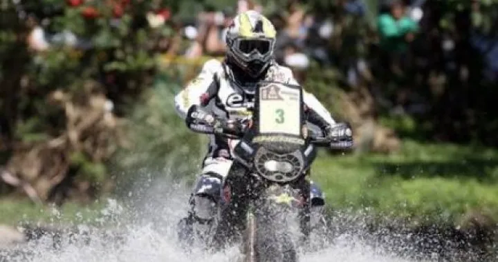 Dakar 2010: Prima tappa a Casteu con la Sherco. Spettatrice muore investita da un'equipaggio auto