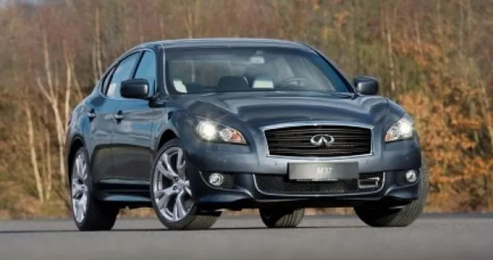 ANC e Forest air: sulla Infiniti M stereo e clima combattono rumore e stress