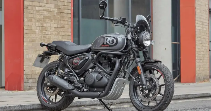 Royal Enfield sfonda il milione: vendite record nel 2024