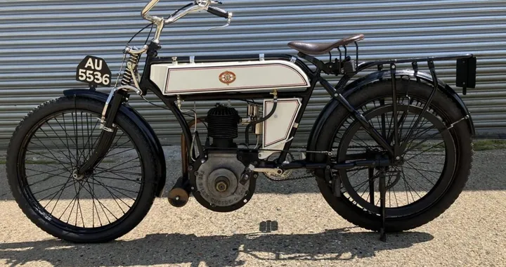 Furto di una Riley 1904: rubata la moto più rara del Regno Unito