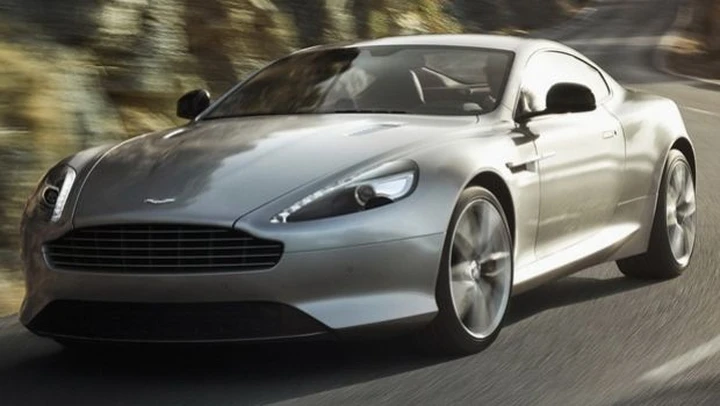 Aston Martin DB9: la V12 in video