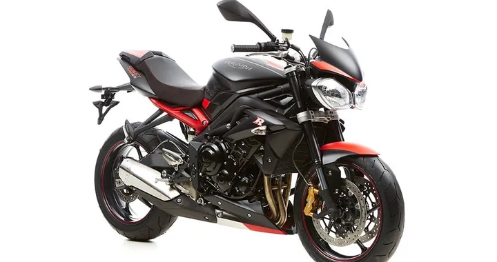 Triumph celebra 10 anni della Street Triple con 3 special edition