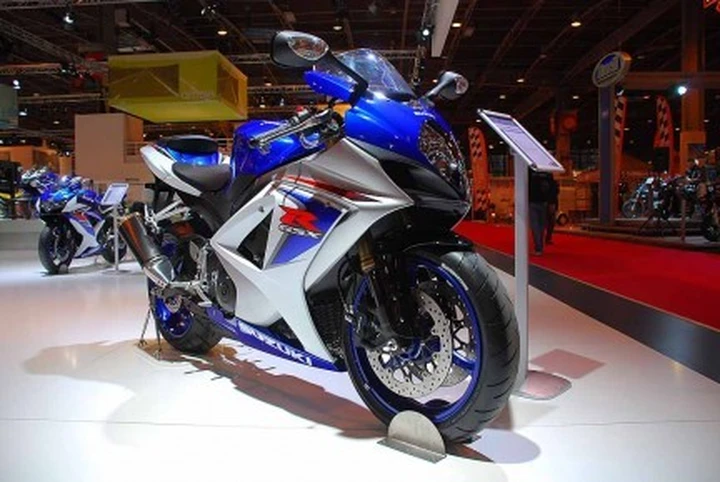 Salone di Parigi: Suzuki GSX-R 1000 K8