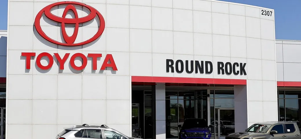 Toyota e Mitsubishi alzano i prezzi per fronteggiare i dazi USA