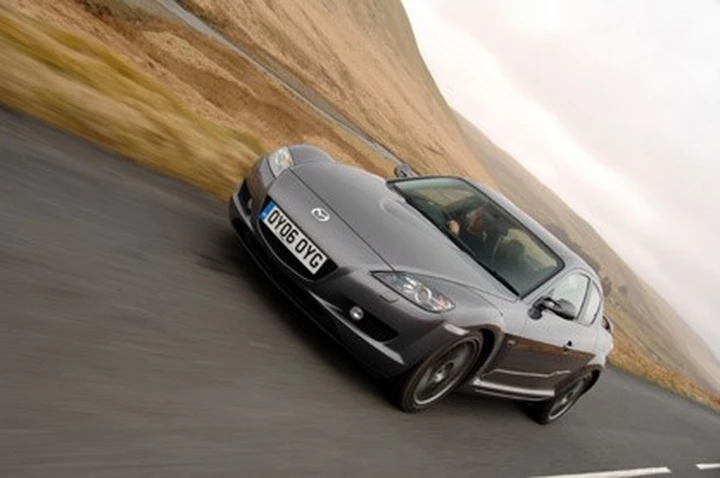Mazda RX-8 PZ, solo per gli inglesi...