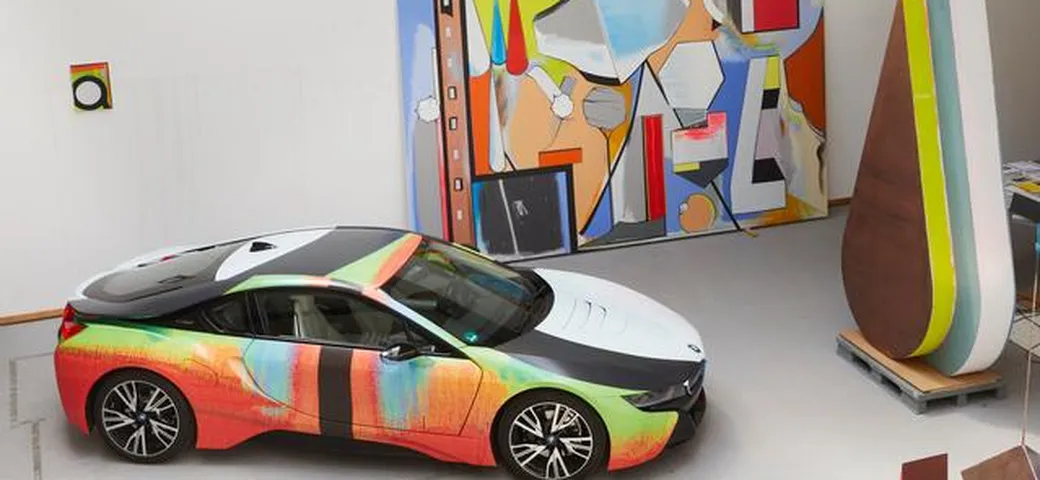 BMW i8 artistica con livrea di Thomas Scheibitz