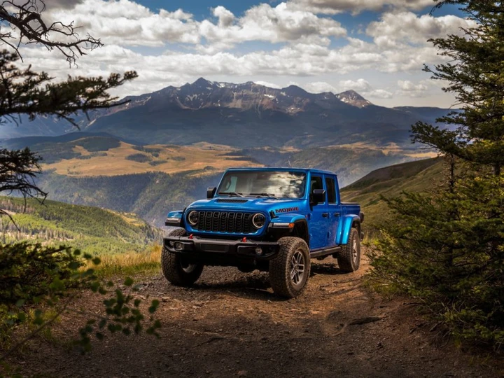 Jeep Gladiator, la versione pick-up militare pronto per missioni speciali