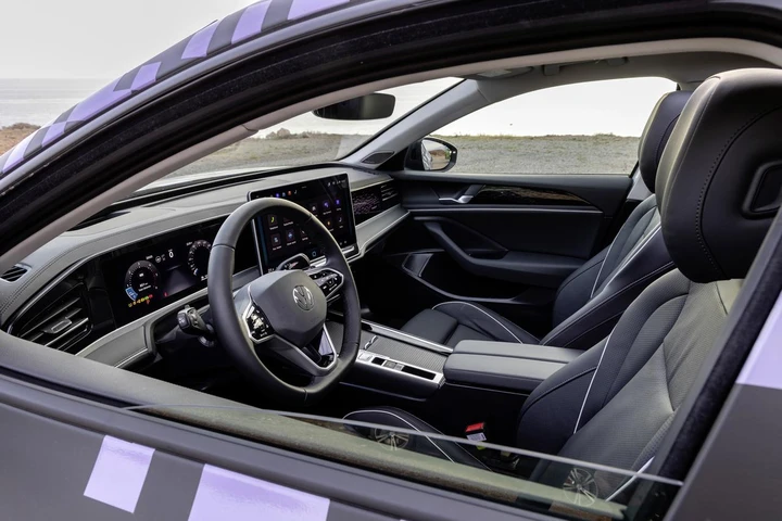Volkswagen Passat Variant 2024 prototipo test finali