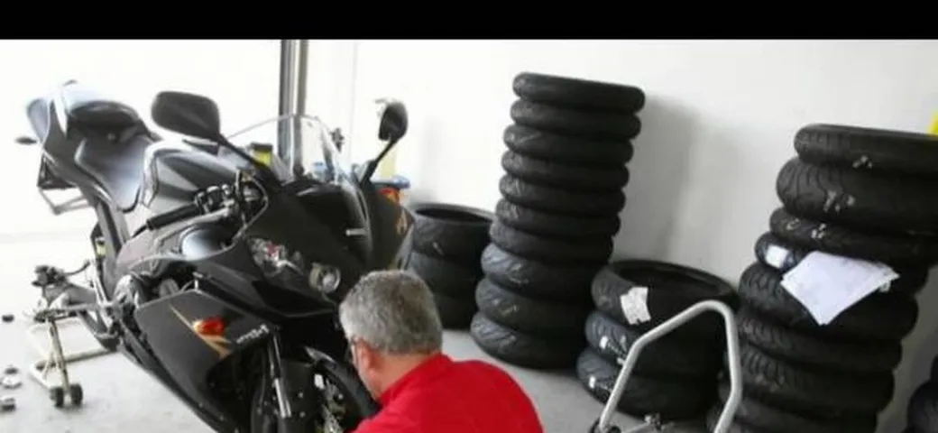 Giorgio Barbier parla del nuovo pneumatico Pirelli Diablo Superbike Tricolore