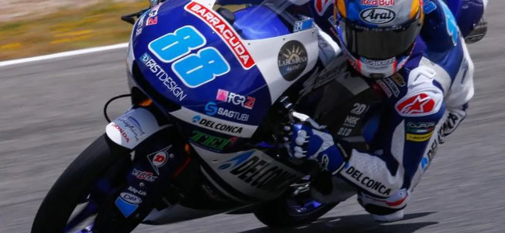 Montmelò Moto3, Martin si conferma “re” della pole. Ma sono i “tatticismi” a dominare le qualifiche da trenino