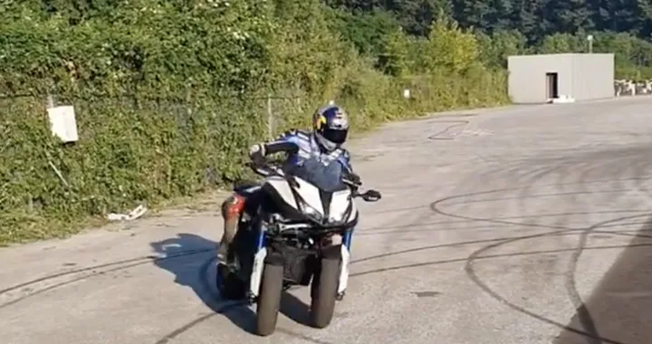 Toprak Razgatlioglu: di traverso con la Niken [Video]