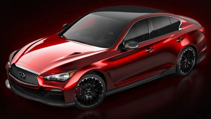 Infiniti Q50 Eau Rouge: il rombo del suo motore sovralimentato