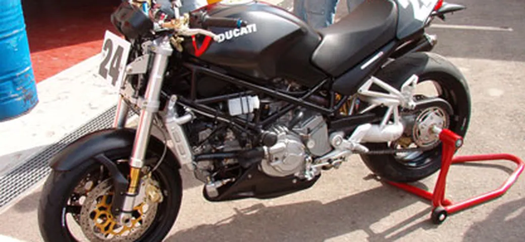 Curiosità from Desmo Challenge paddock