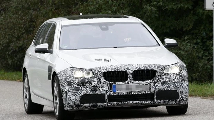 BMW Serie 5 F10 facelift: berlina e Touring aggiornate col MY 2014