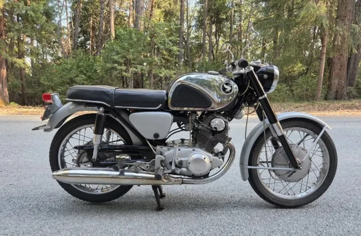 Honda CB77 Super Hawk: la sportiva del 1964 da 160 km/h a 3.500 dollari