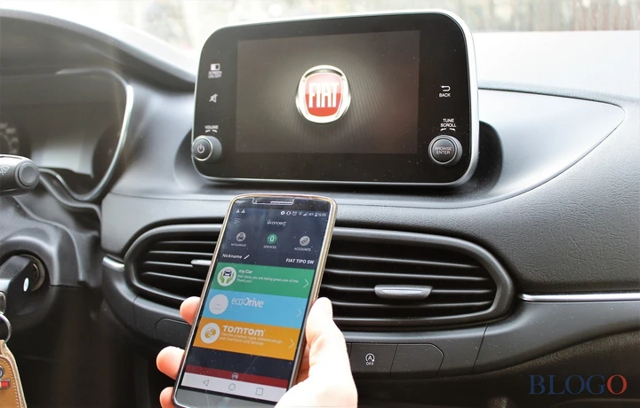 Uconnect LIVE: come funziona sulla Fiat Tipo