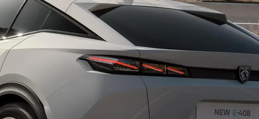 Peugeot E-408: tutto quello che sappiamo del crossover elettrico