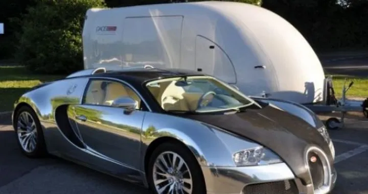 Bugatti: in vendita la prima Veyron Pur Sang. Con meno di 4000 km all'attivo