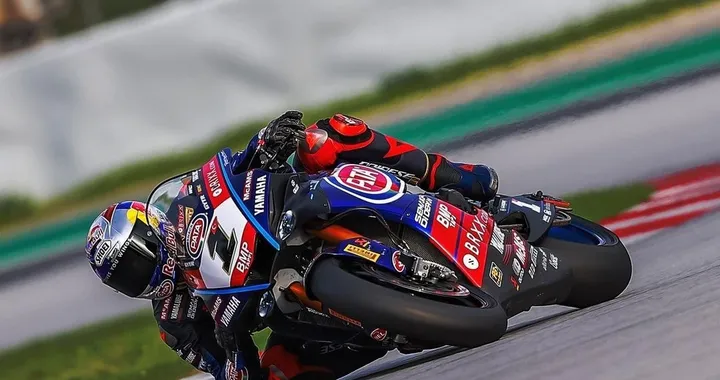 SBK Donington: Razgatlioglu fa tripletta