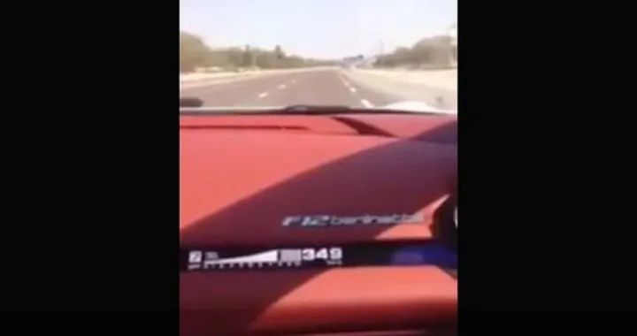A 350 km/h in autostrada con una Ferrari F12berlinetta. Guida Vettel?