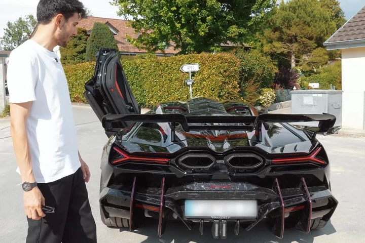 Lamborghini Revuelto da 1.070 CV, l'auto dei sogni di Esteban Ocon