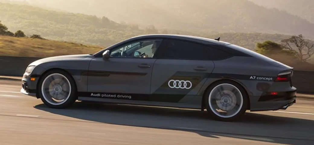 Audi A7: 900 km in guida autonoma