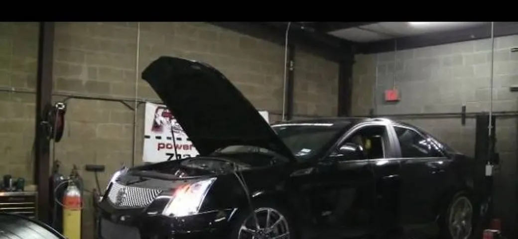 Video: Cadillac CTS-V con il motore della Corvette ZR1