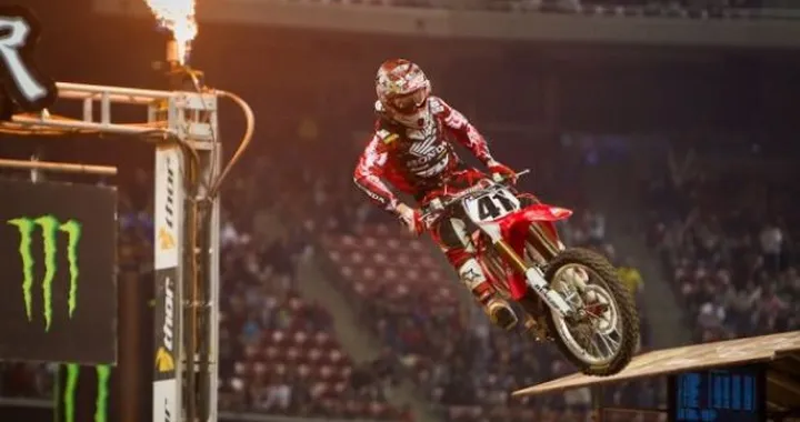 6° Round AMA/FIM Supercross 2011: Canard conquista Houston
