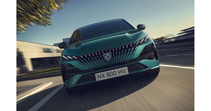 Nuova Peugeot 308: design illuminato, tecnologia e motorizzazioni efficienti