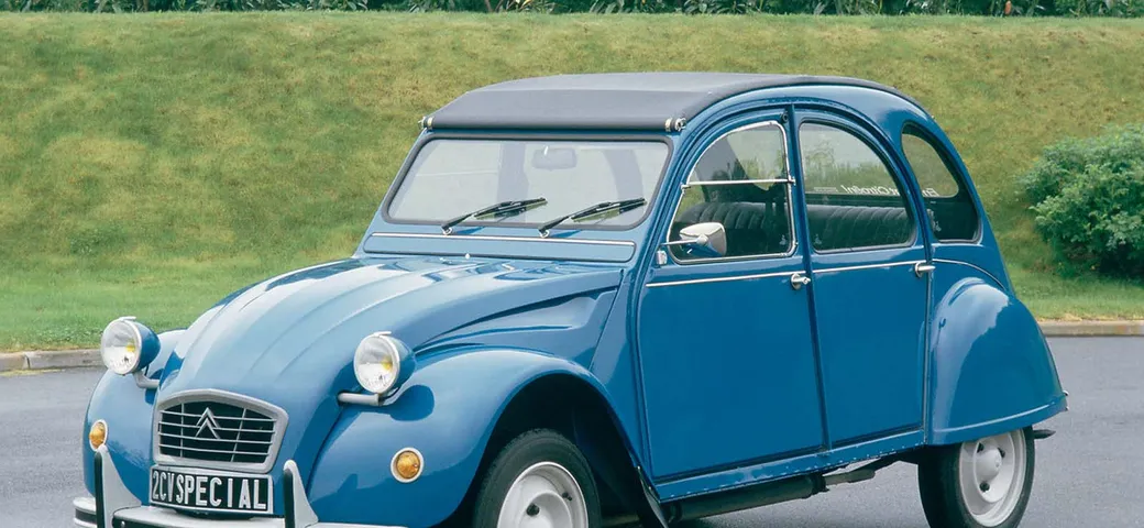 Citroën 2CV: un raduno diverso dal solito