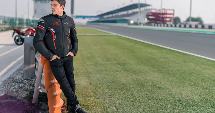 Abbigliamento moto Alpinestars 2019: omaggio a Marc Marquez