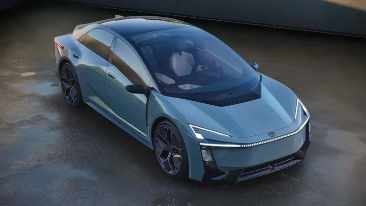 Nuova Toyota Corolla, l’ibrido punta sull’efficienza: consumi ridotti fino al 20%