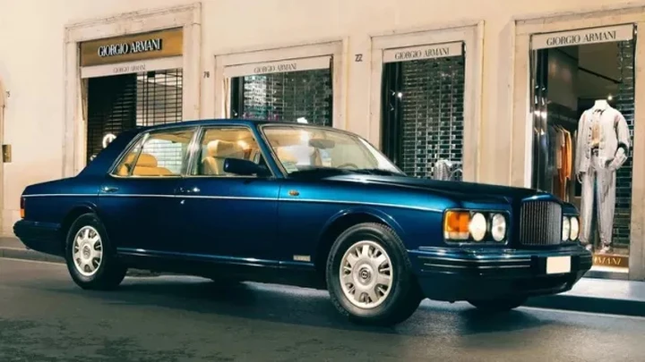 La straordinaria Bentley di Giorgio Armani è il piatto prelibato all'asta di Monaco