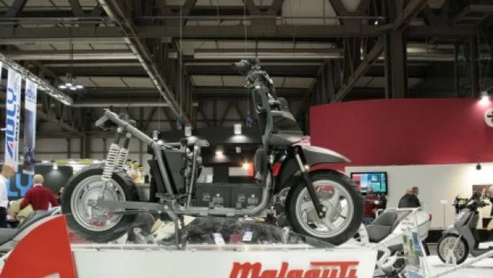 Eicma 2008: lo scooter ibrido di Malaguti