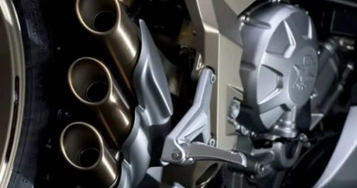 MV Agusta rivela il nuovo motore 800 cc
