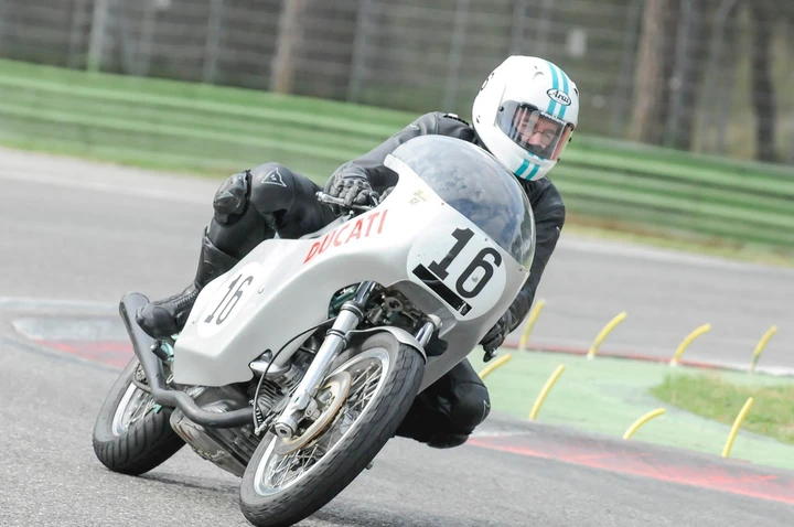 Moto d'Epoca: torna la mitica 200 Miglia di Imola