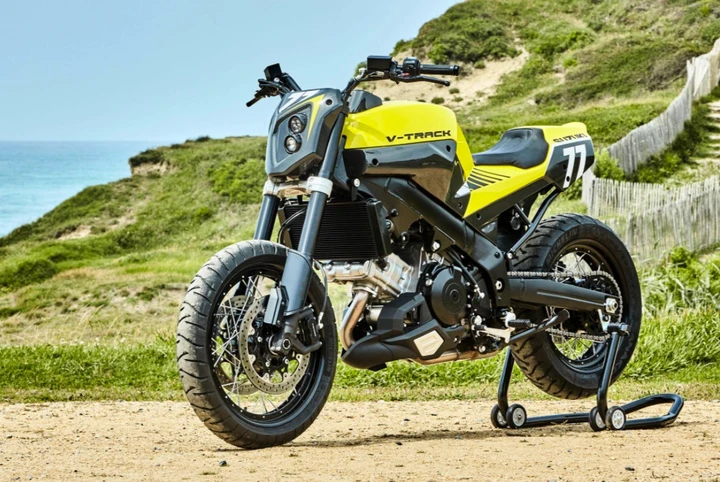Suzuki-Mellow V-TRACK 1000