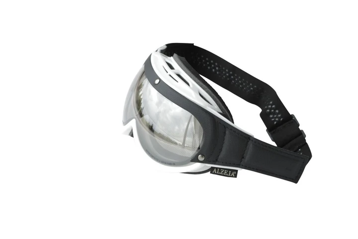 Maschera Alzela: stile e versatilità d'uso