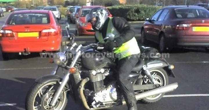 Foto spia Triumph 1700 Cruiser