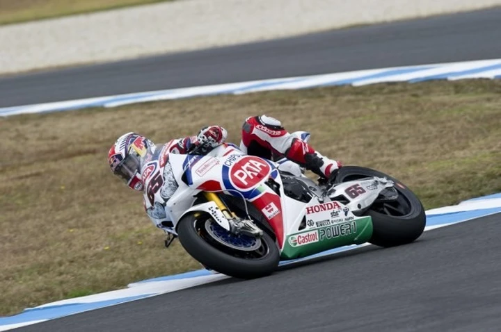 SBK Aragon LIVE: Rea domina le libere del venerdi; Kawasaki, Ducati e Aprilia arrancano